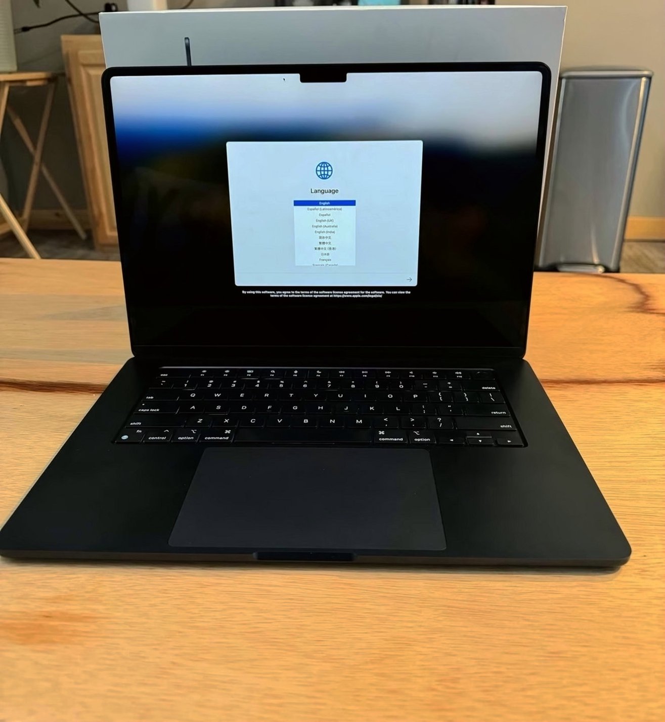 Apple MacBook Air 15” M2 256GB Space Gray Unlocked - Used image 3