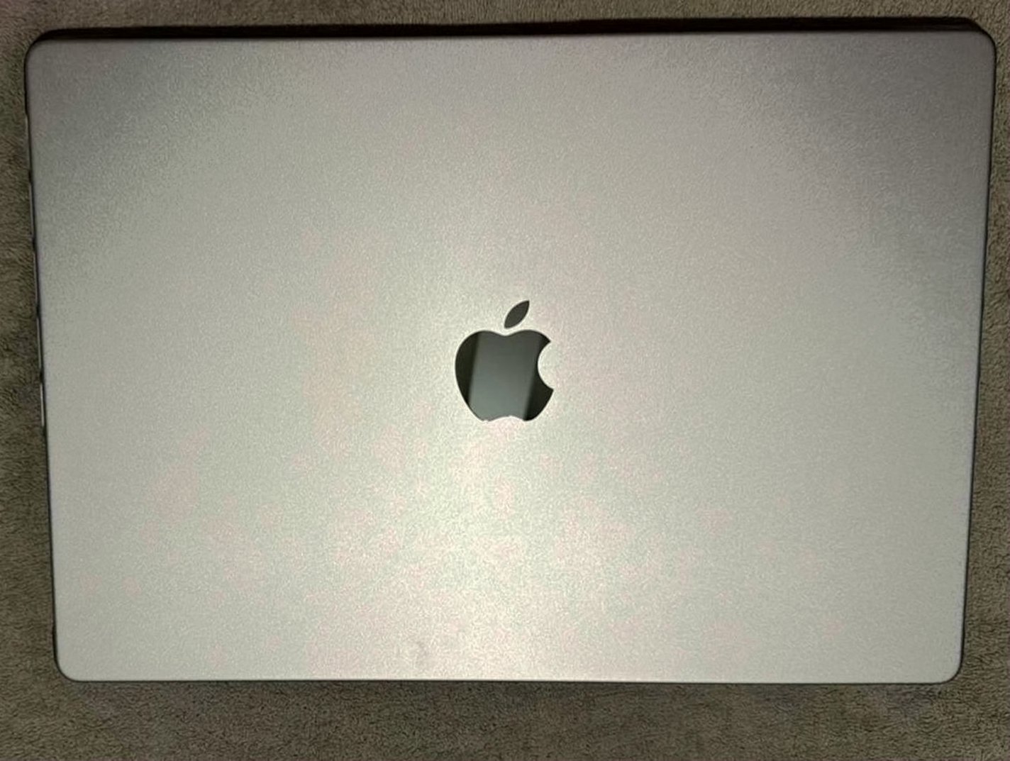 Apple MacBook Pro 16-inch M2 Pro 512GB Space Gray - Used image 2