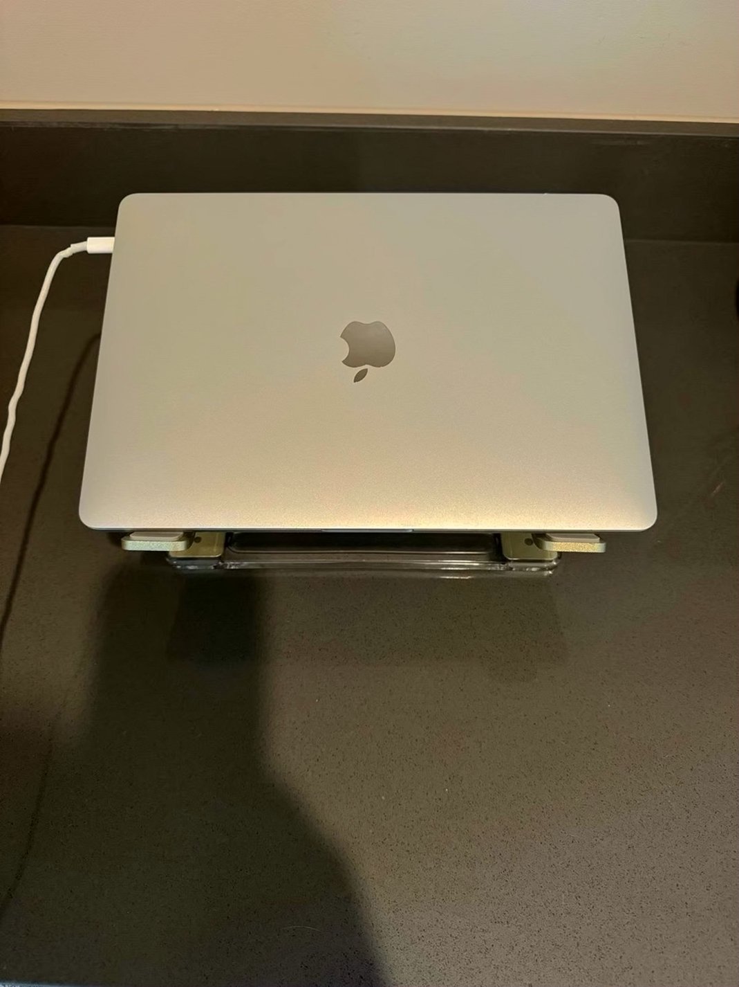 Apple MacBook Pro 13 inch 250GB Silver Unlocked - Used image 2