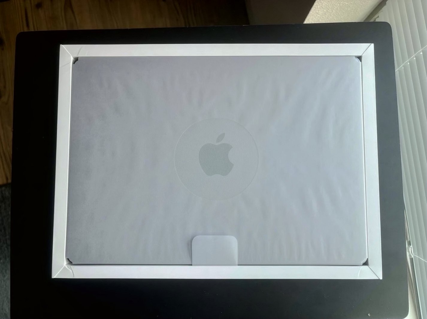 Apple MacBook Pro M1 Pro 14-Inch 512GB Used image 2