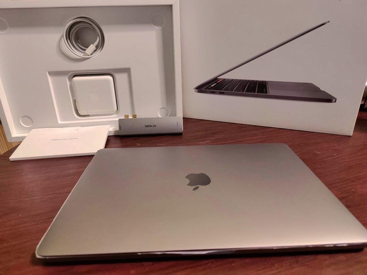 Apple MacBook Pro 13in 2020 8GB 256GB Space Gray Unlocked - Used image 2