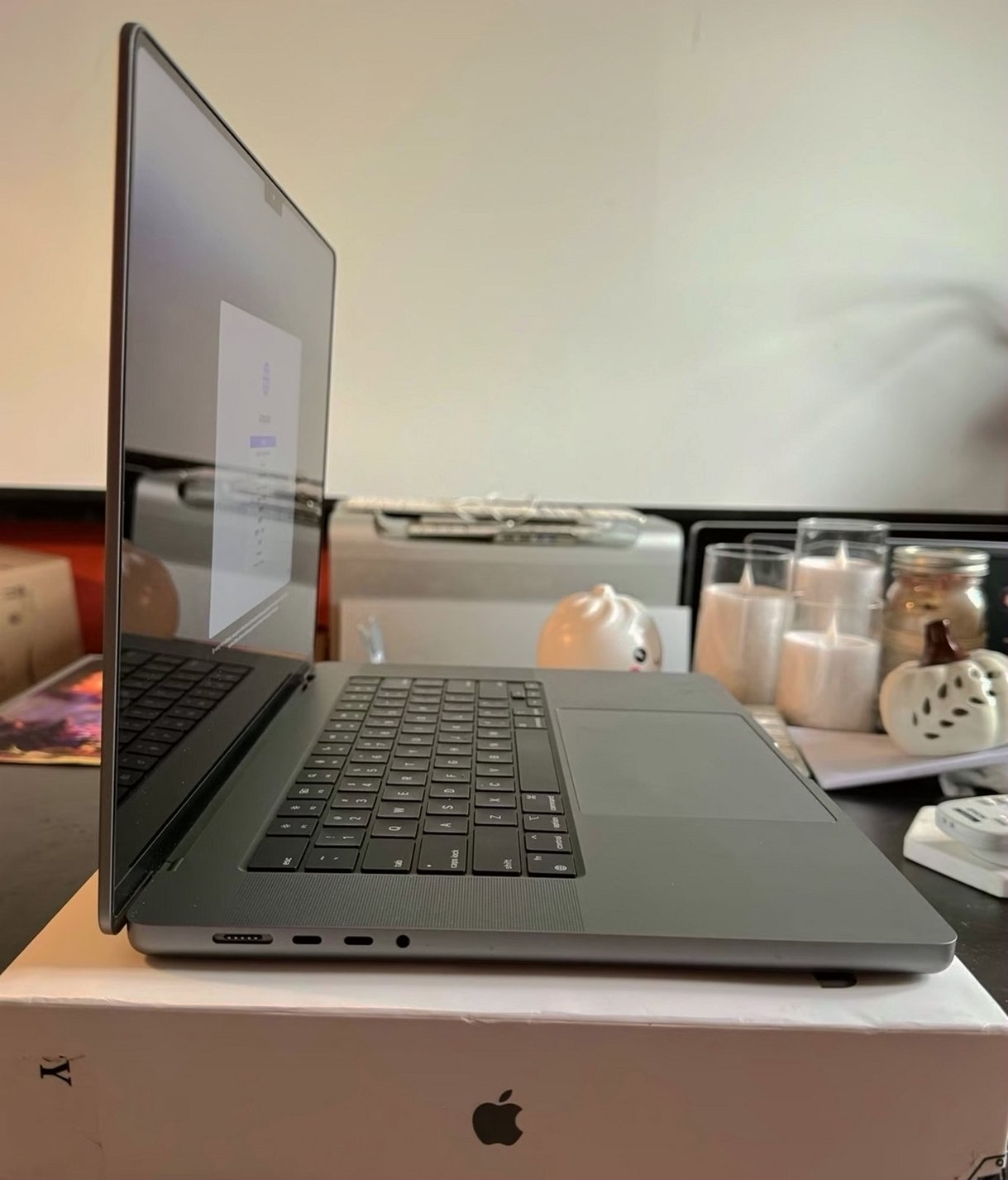 Apple MacBook Pro 16.2" M1 Pro 512GB Space Grey - Used image 4
