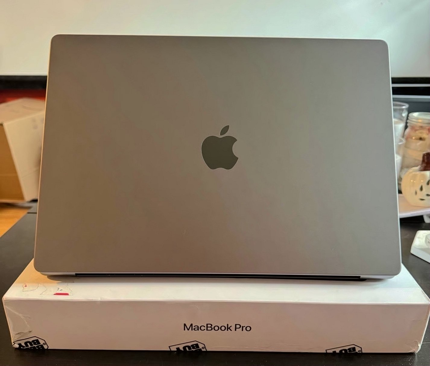 Apple MacBook Pro 16.2" M1 Pro 512GB Space Grey - Used image 5
