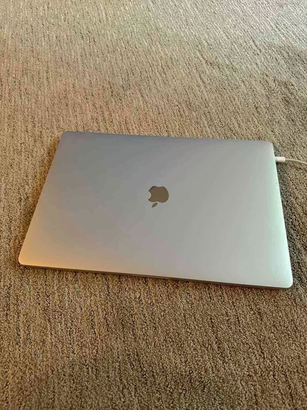 Apple MacBook Pro 16" 2019 512GB Space Gray Used image 3