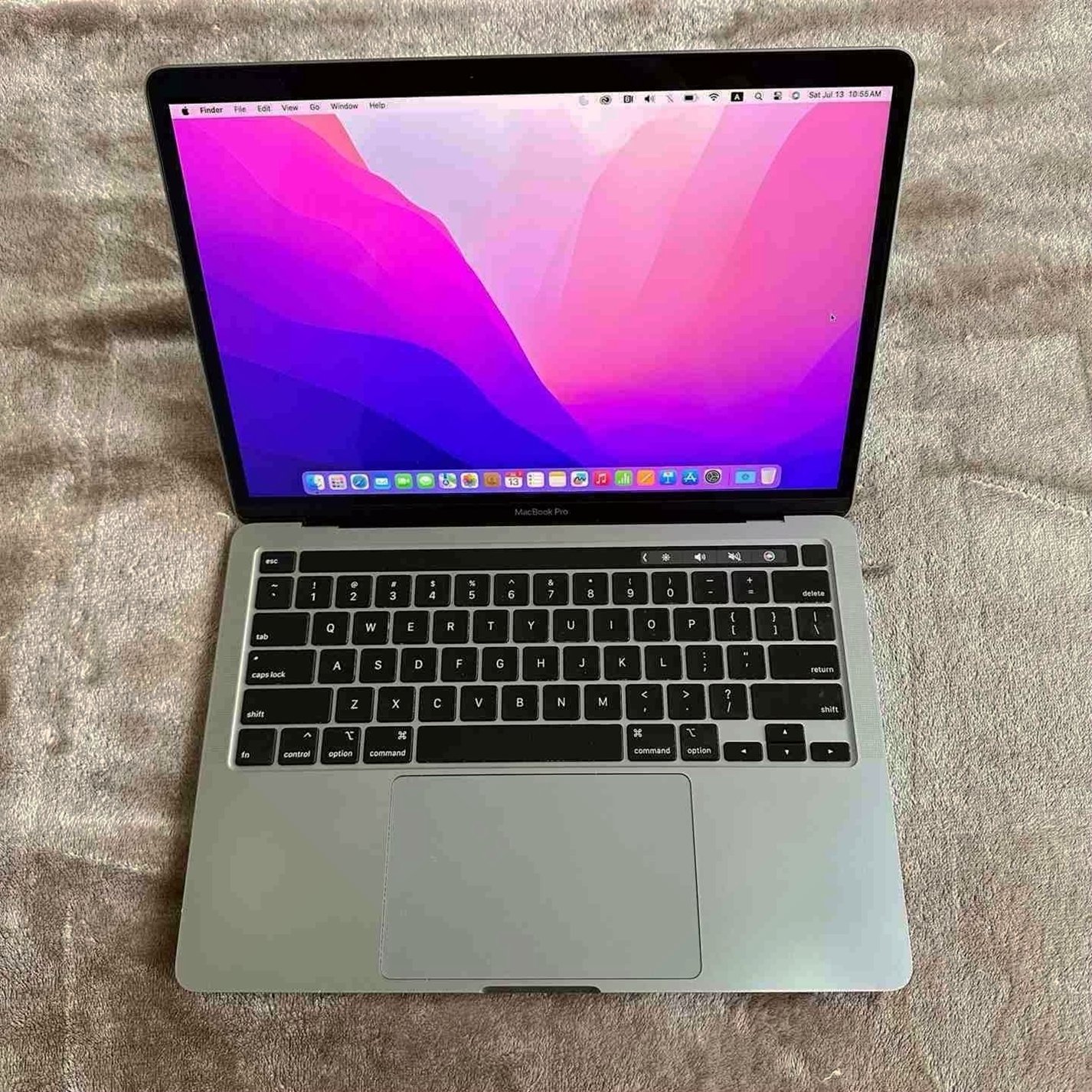 Apple MacBook Pro 13 inch 256GB Space Grey Unlocked - Used image 2