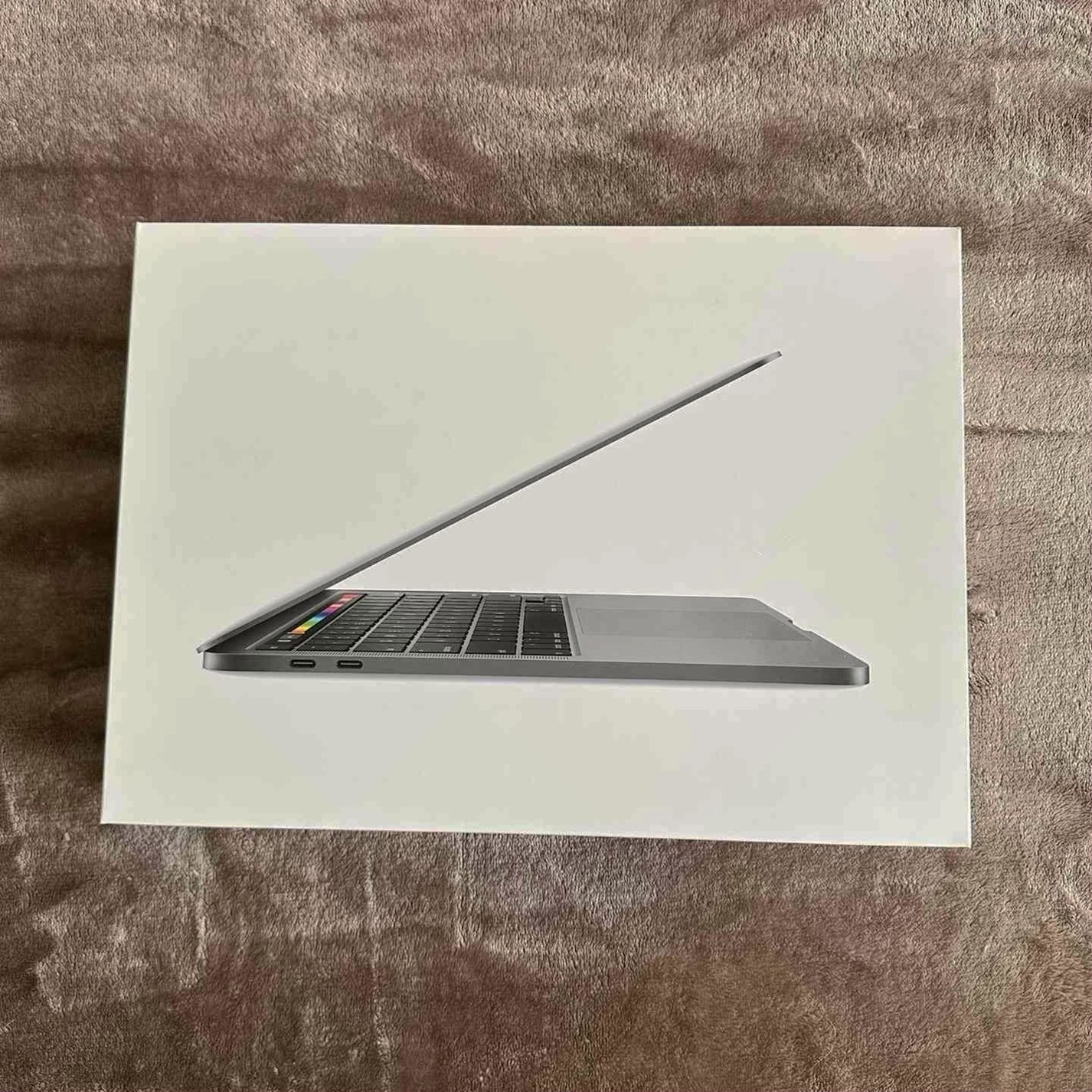 Apple MacBook Pro 13 inch 256GB Space Grey Unlocked - Used image 4