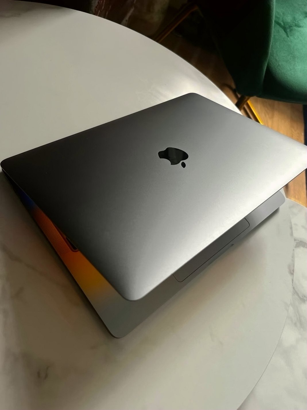 Apple MacBook Pro 2020 1TB Space Gray Unlocked - Used image 2