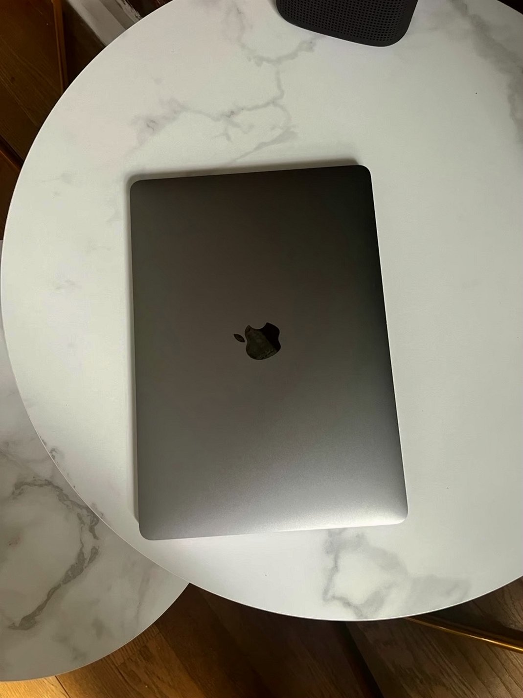 Apple MacBook Pro 2020 1TB Space Gray Unlocked - Used image 5