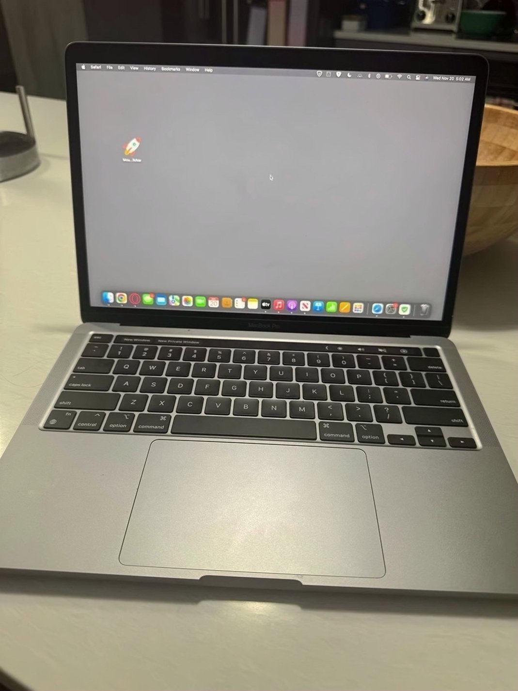 Apple MacBook Pro 3P82 494GB Silver Unlocked - Used