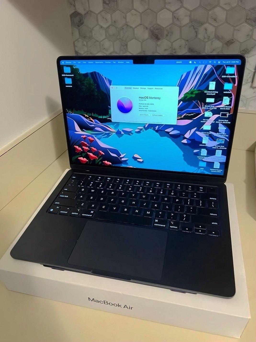 Apple MacBook Pro 9R76 256GB Midnight - Used image 3