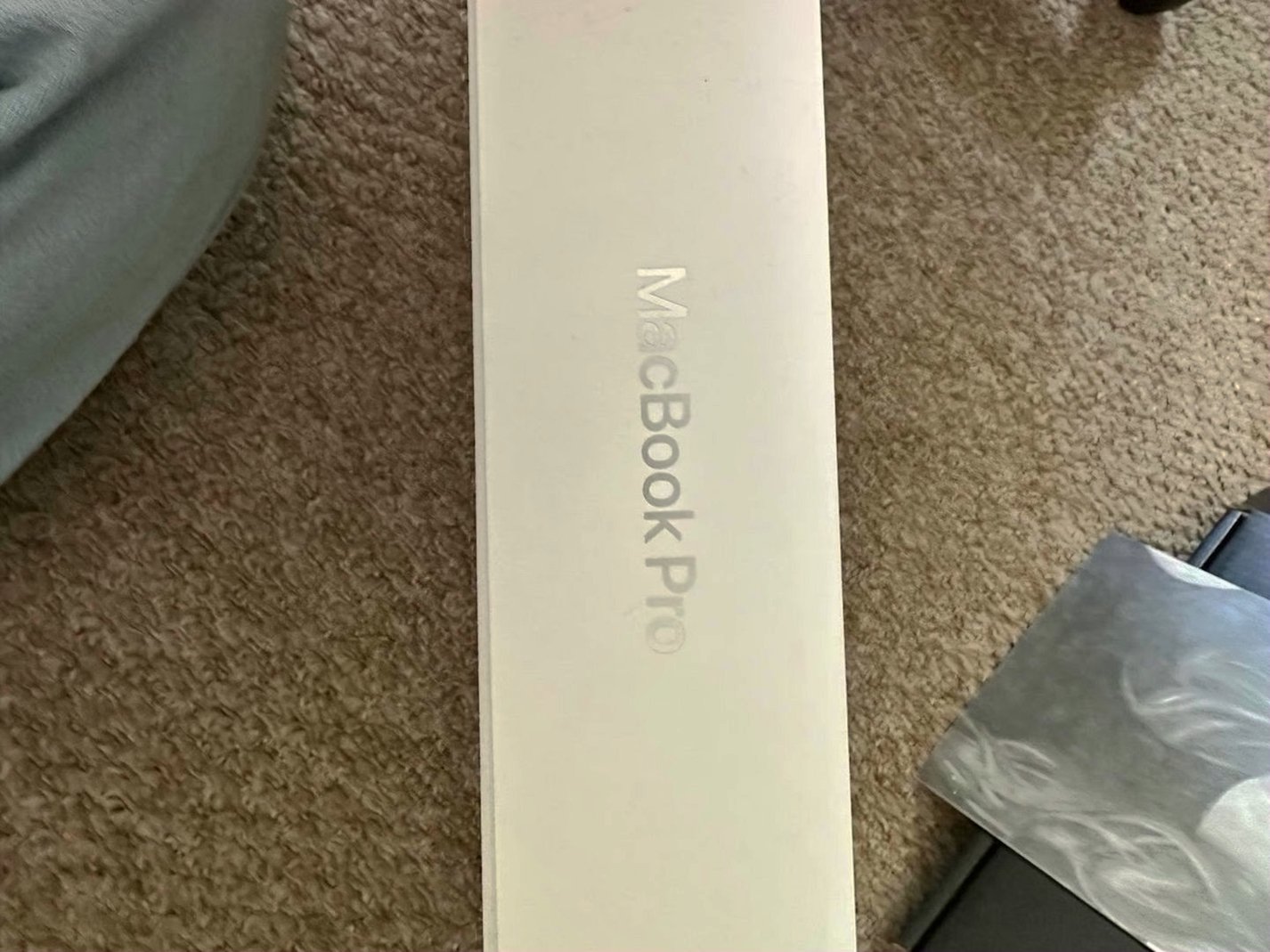 Apple MacBook Pro 16 inch 2L95 A2485 Unlocked - Used image 2