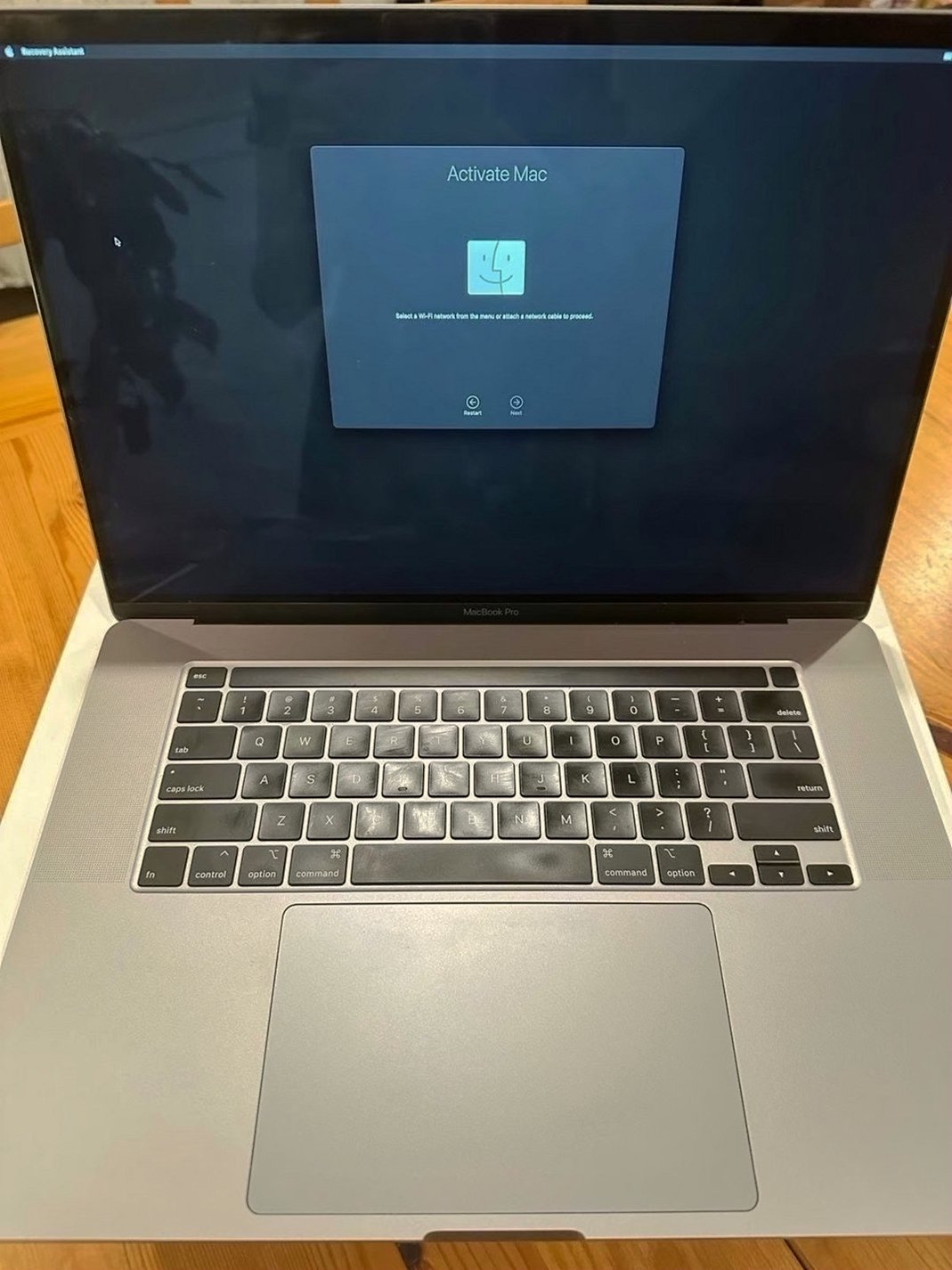 Apple MacBook Pro 16 inch 1TB Space Gray Unlocked - Used image 4