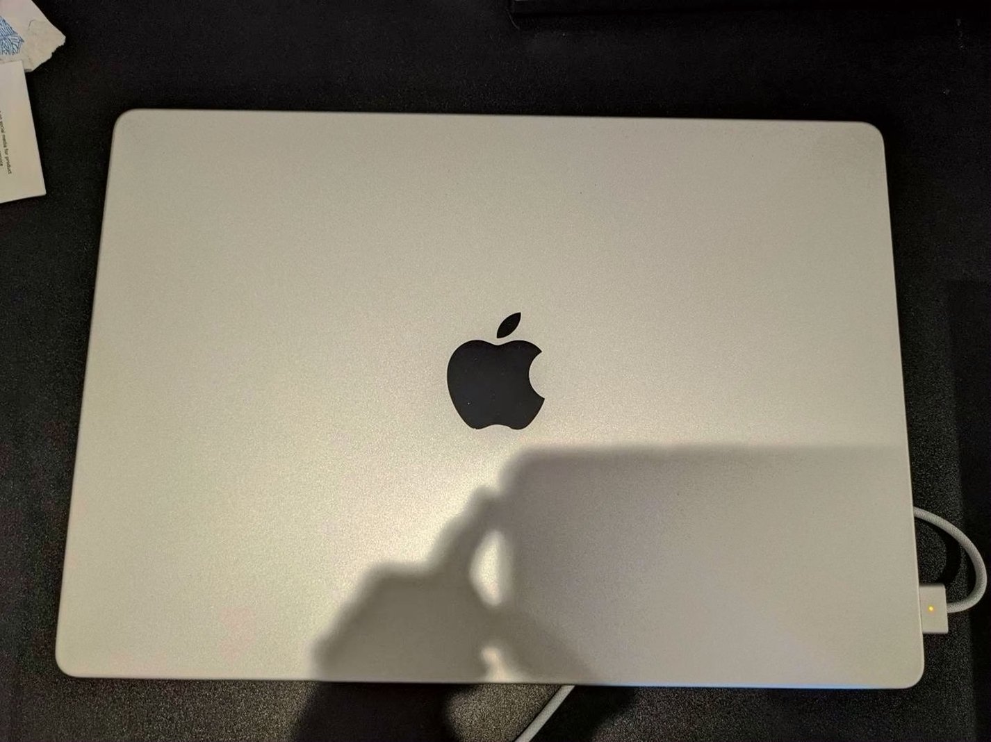 Apple MacBook Pro 14 inch M1 Pro 512GB Space Gray Unlocked - Used image 3