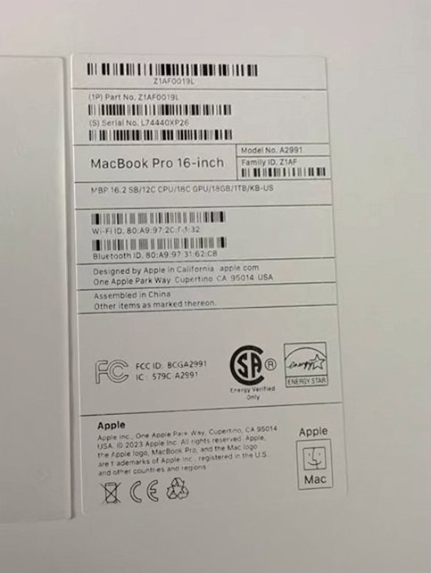 Apple MacBook Pro M3 1TB Space Black Unlocked - Used image 2