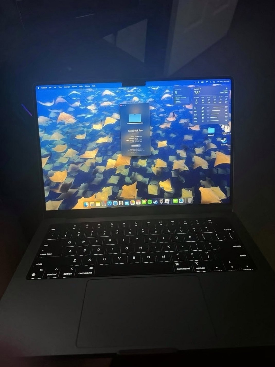 Apple MacBook Pro M2 2023 512GB Unlocked - Used