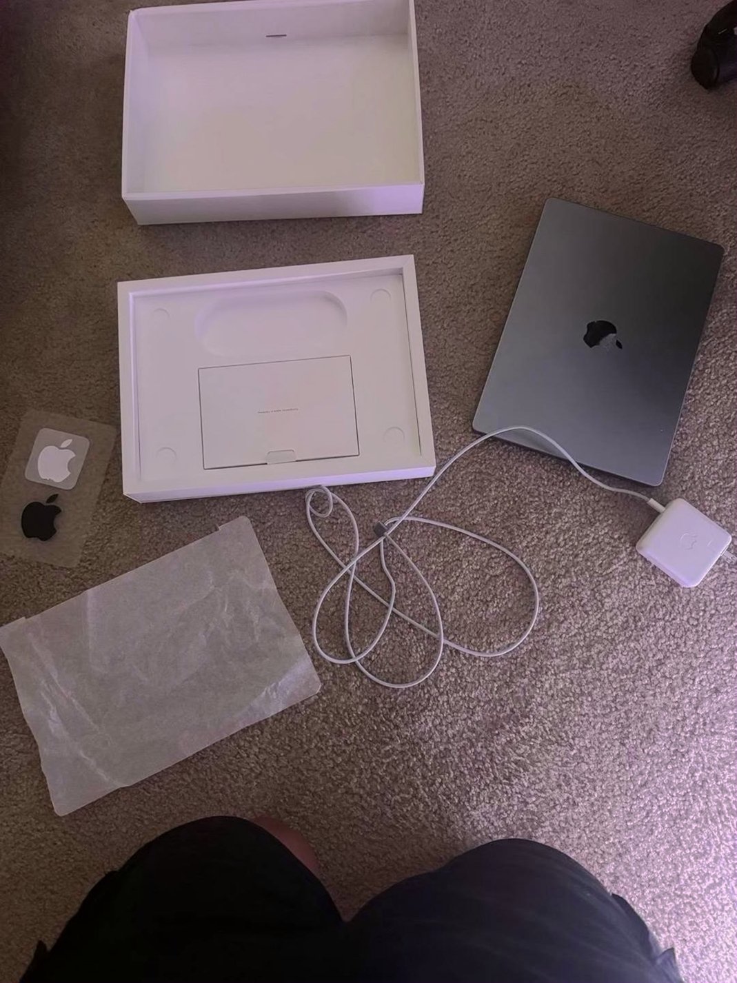 Apple MacBook Pro M2 2023 512GB Unlocked - Used image 2