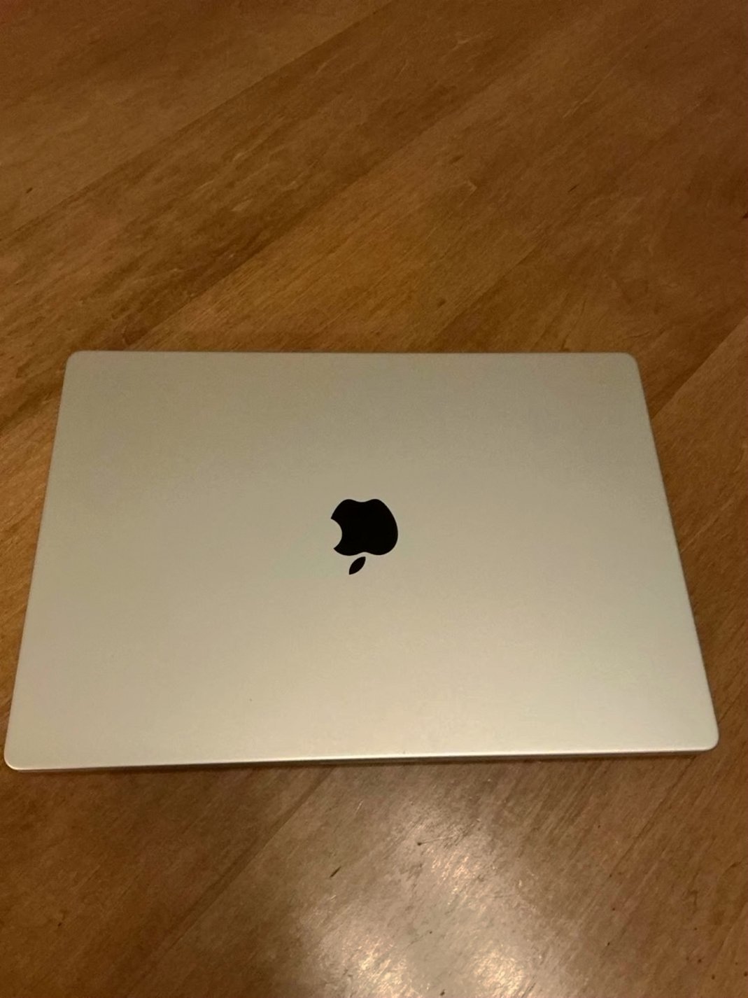 Apple MacBook Pro 2023 1TB Silver Unlocked - Used image 4