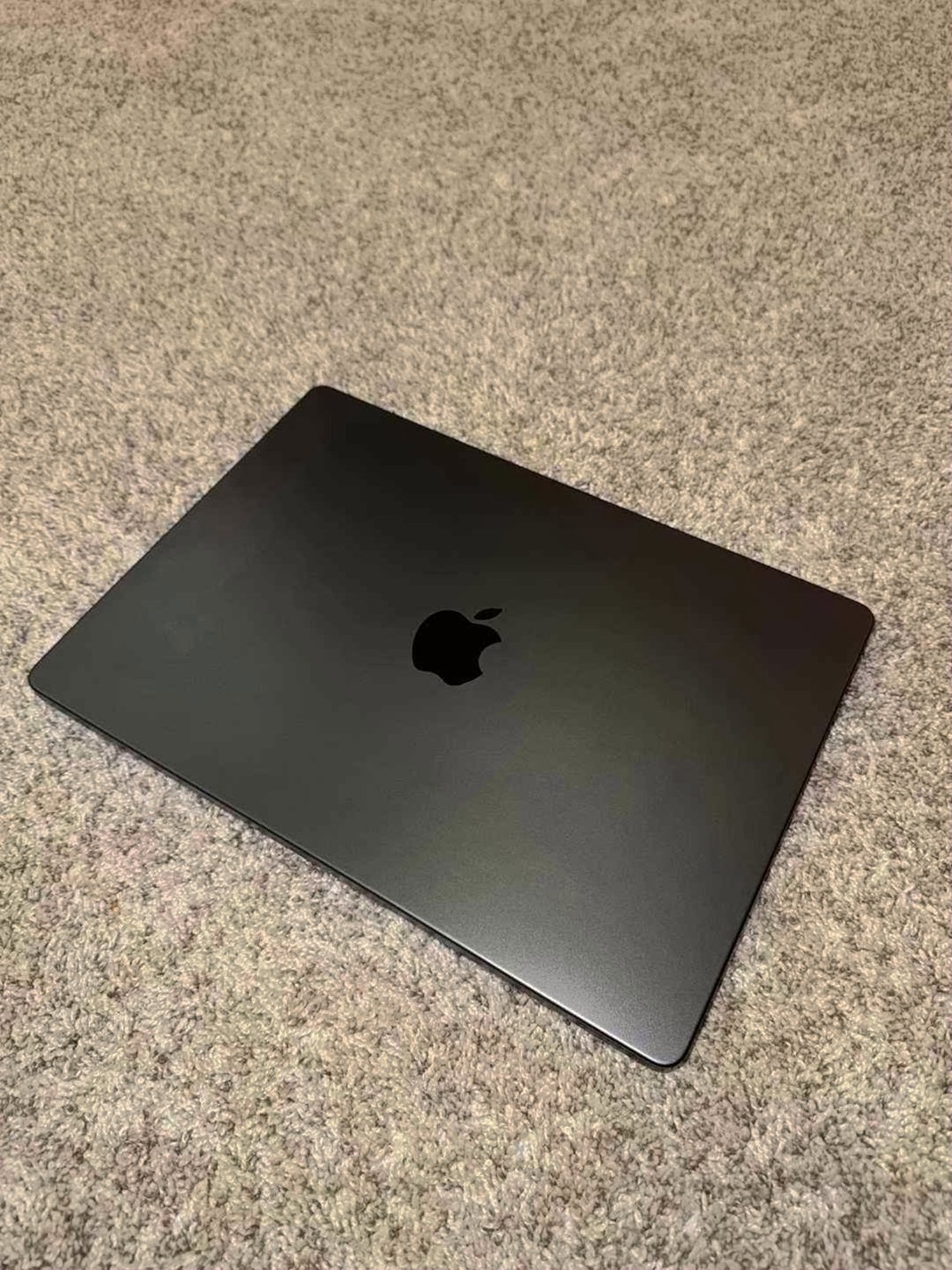 Apple MacBook Pro M3 Pro 500GB Space Grey Unlocked - Used image 2