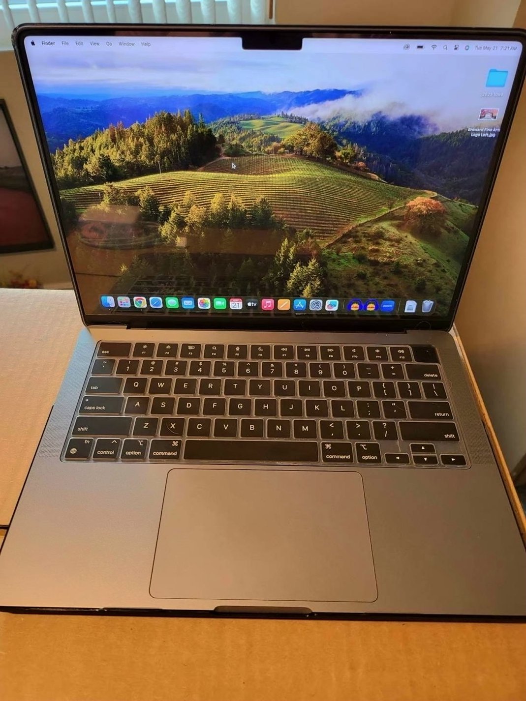 Apple MacBook Pro 2022 1TB Space Gray Unlocked - Used