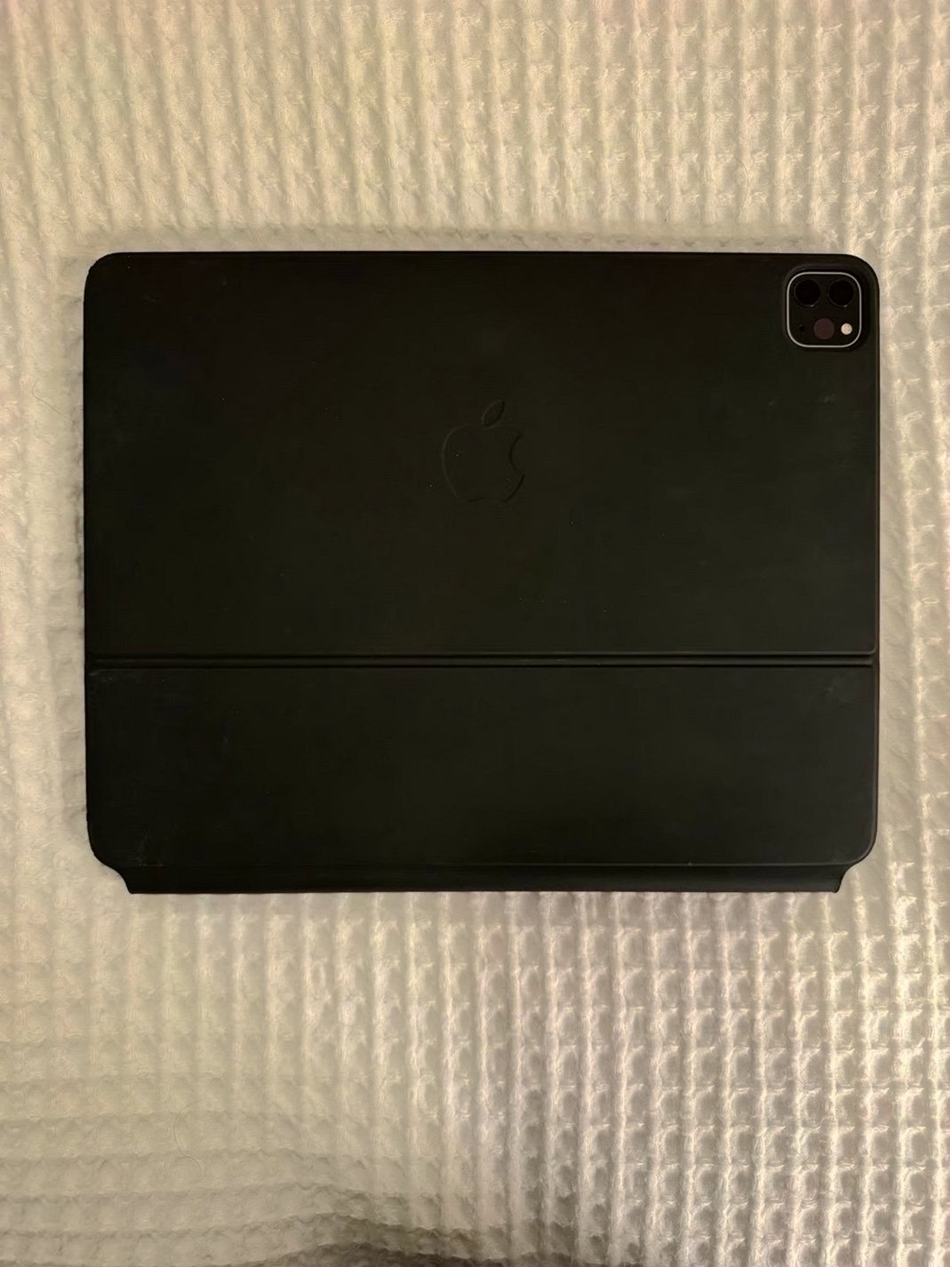 Apple iPad Pro 12.9 6th Gen 512GB Unlocked - Used image 4