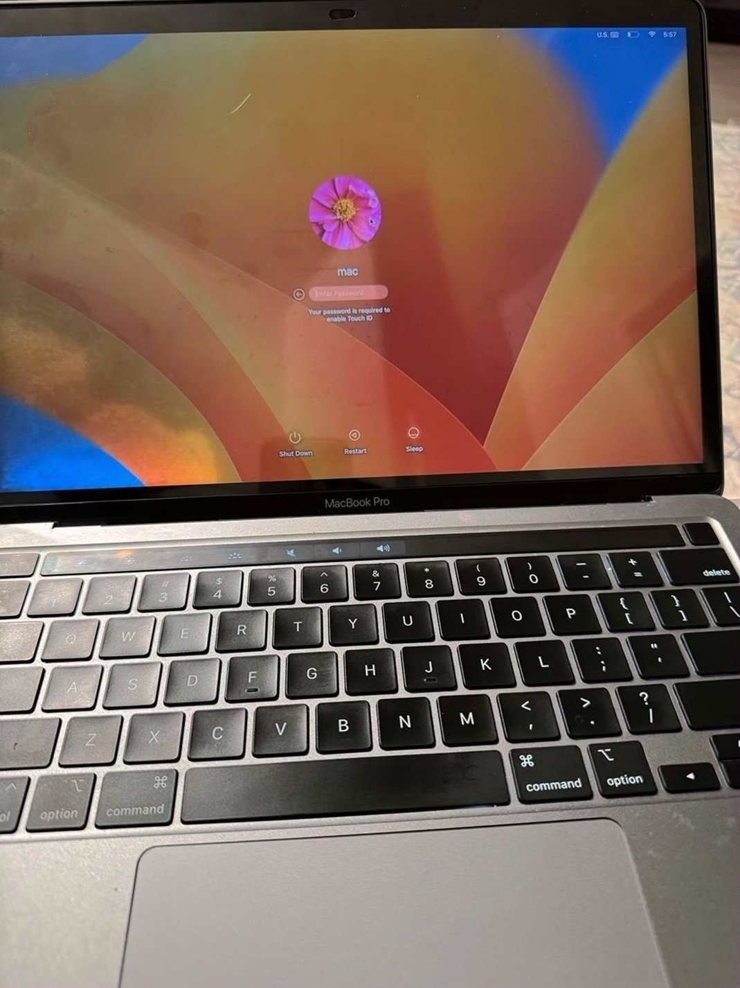 Apple MacBook Pro 13in M2 256GB SSD Unlocked Used image 3