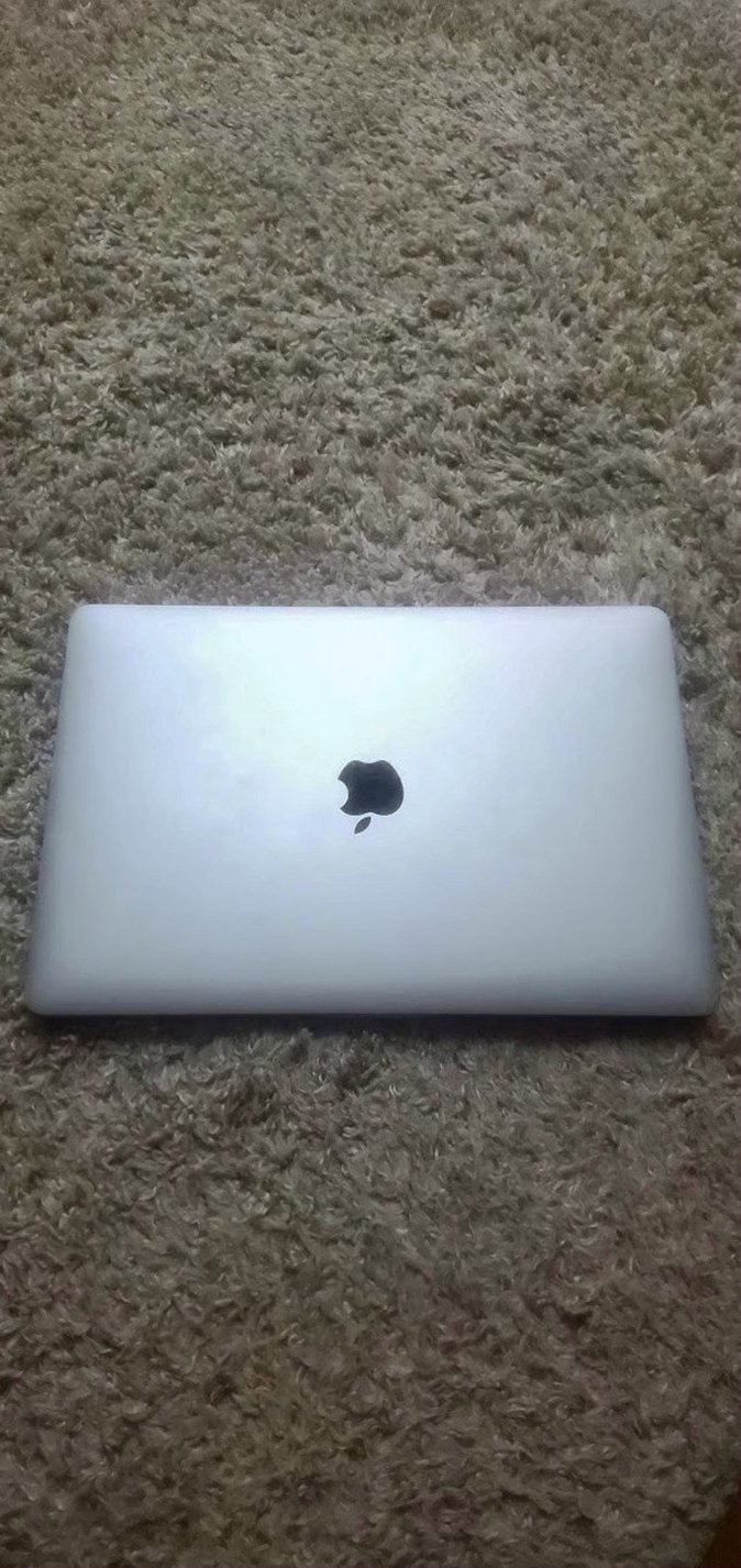 Apple MacBook Pro 2020 2W81 256GB Space Gray Unlocked - Used