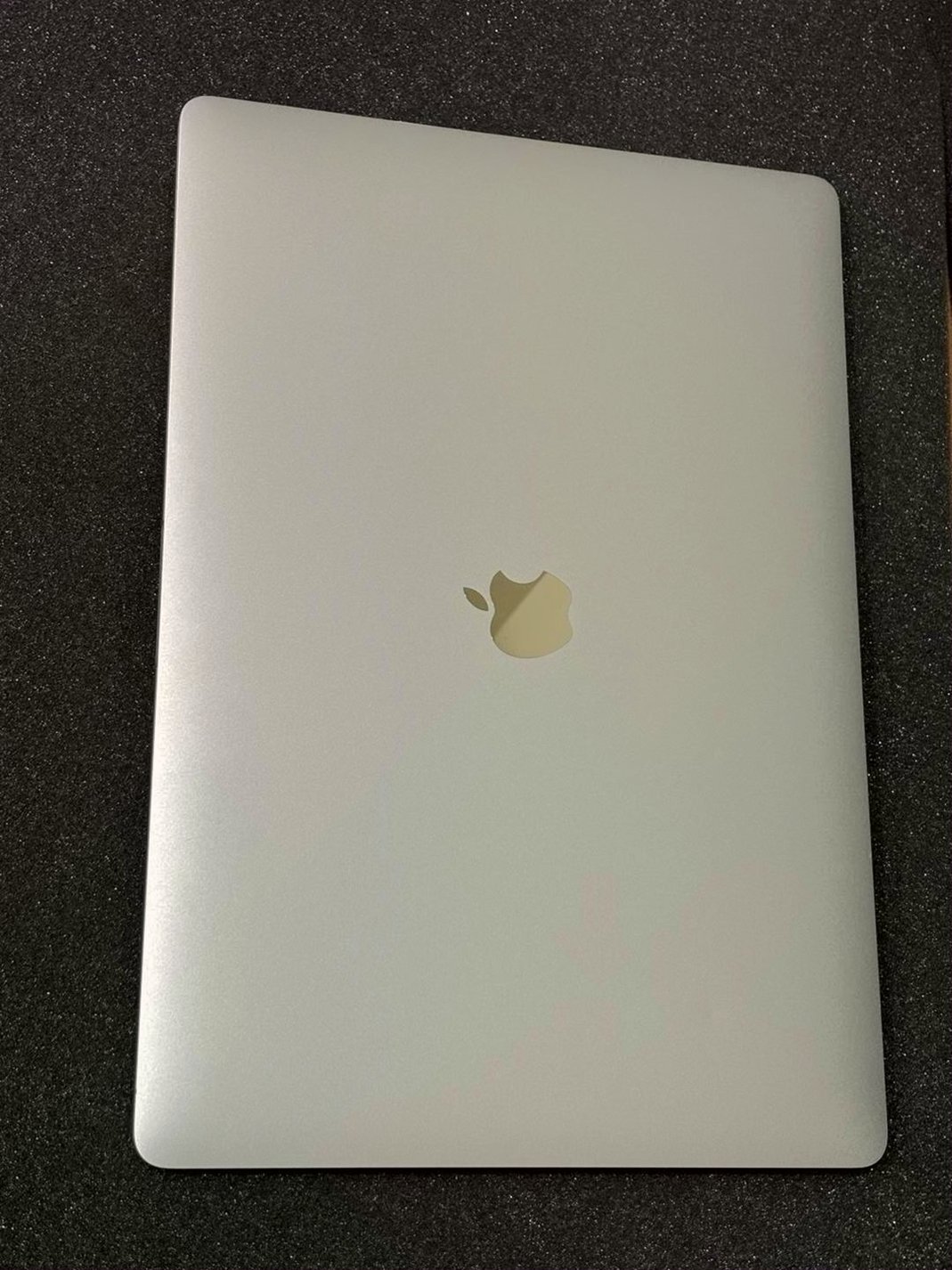 Apple MacBook Pro 16 2019 i7 32GB 512GB SSD Silver Unlocked - Used image 4