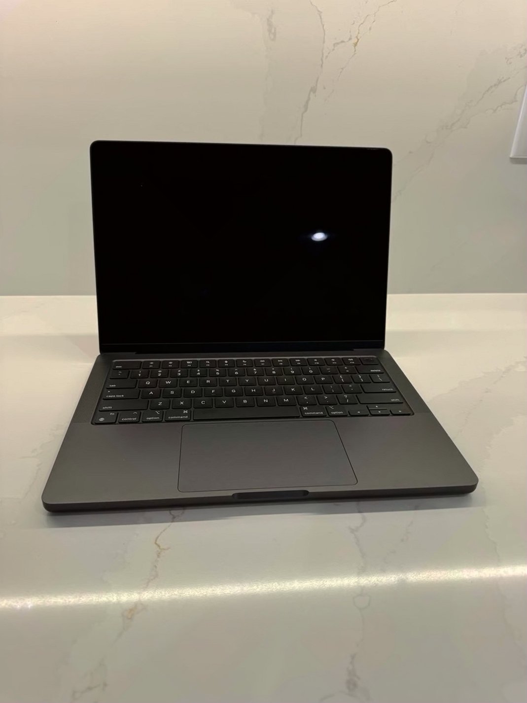 Apple MacBook Pro M3 2023 500GB Space Black - Used image 2