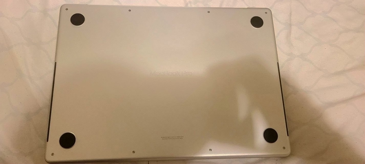 Apple Macbook Pro M2 2023 512GB Space Gray Unlocked - Used image 2