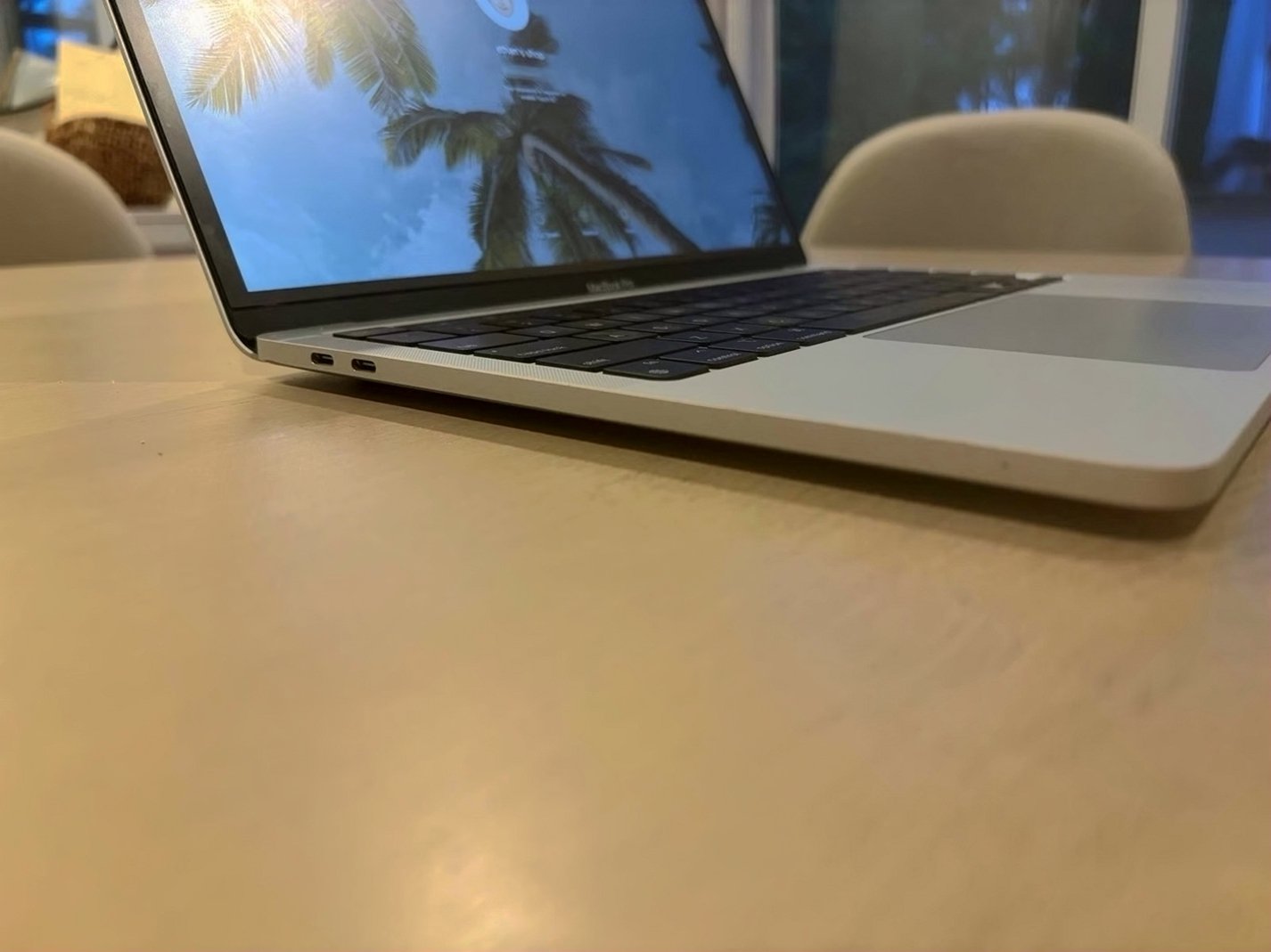 Apple MacBook Pro M1 8GB 256GB SSD Silver Unlocked - Used image 5