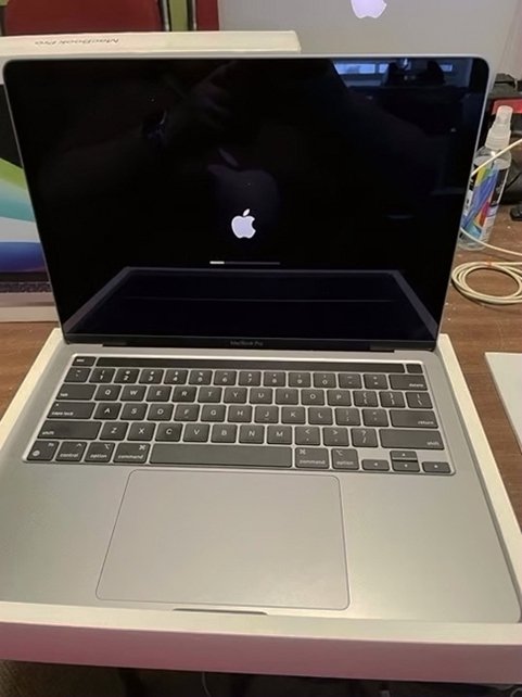 Apple MacBook Pro M1 256GB Space Gray Unlocked - Used image 4