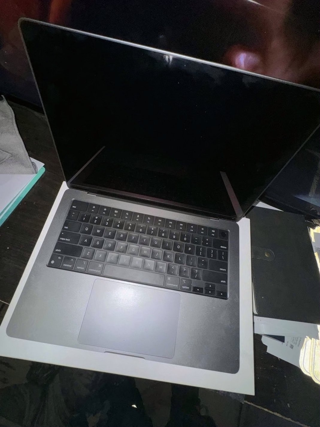 Apple MacBook Pro M3 9A86 512GB Space Gray - Used image 2