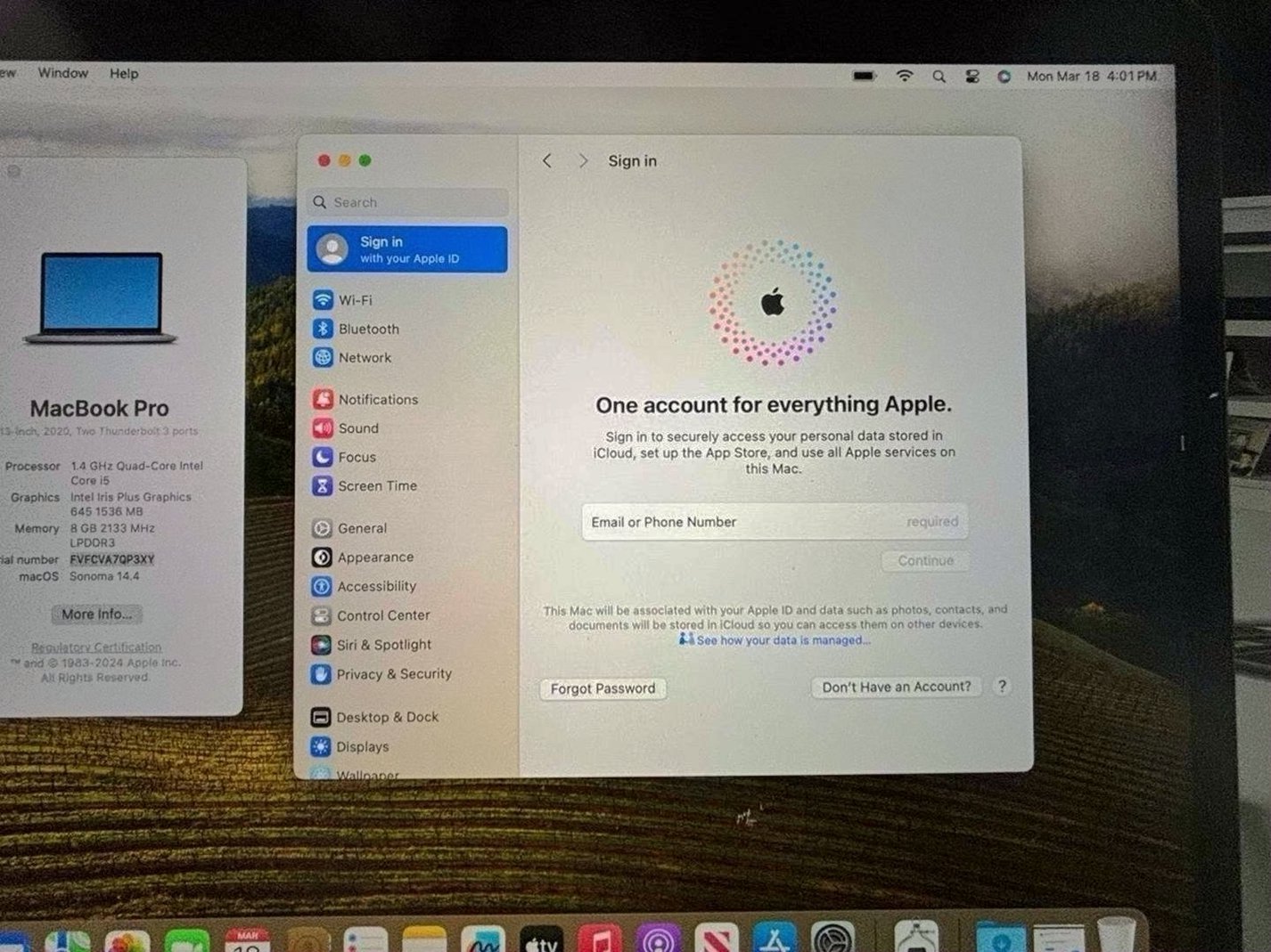 Apple MacBook Pro 2020 Open Box 1S63 512GB Space Gray Unlocked - Used image 5