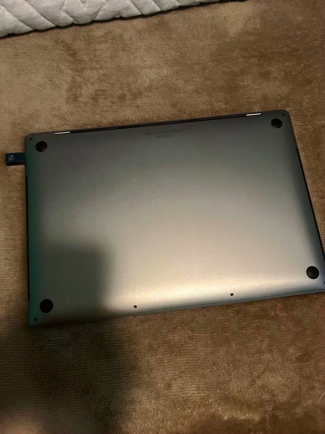 Apple MacBook Pro 16 Inch 2019 i9 1TB SSD Space Gray - Used image 4