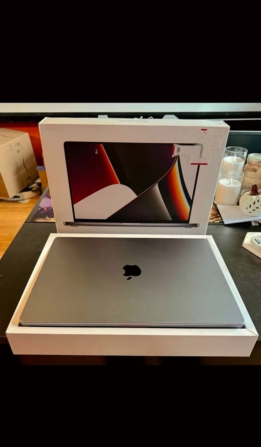 Apple MacBook Pro 14” M1 Pro 1TB Space Gray Unlocked - Used