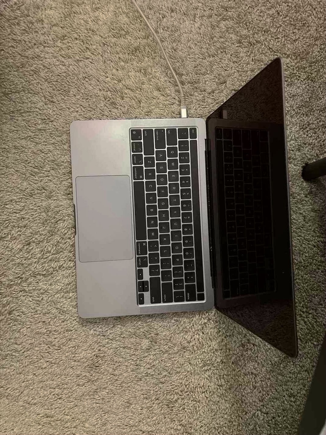 Apple MacBook Pro 2020 M1 Chip 256GB Space Gray Unlocked - Used image 2