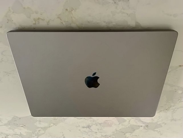 Apple MacBook Pro M1 2021 512GB Space Gray Unlocked - Used