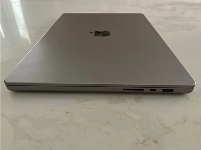 Apple MacBook Pro M1 2021 512GB Space Gray Unlocked - Used image 2