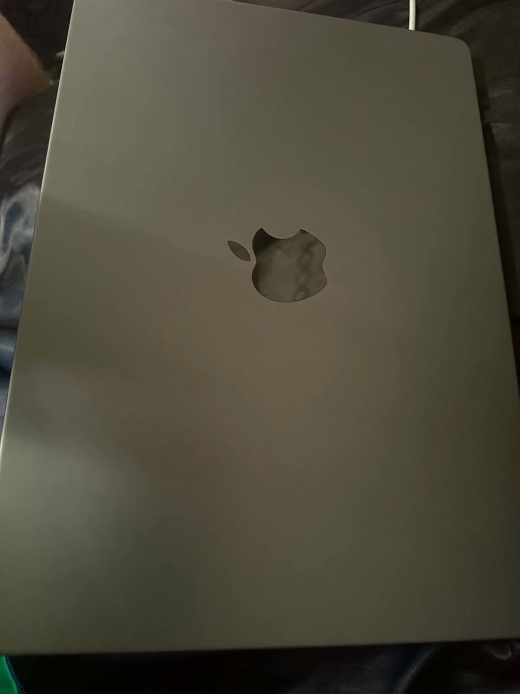 Apple MacBook Pro M3 Unlocked - Used