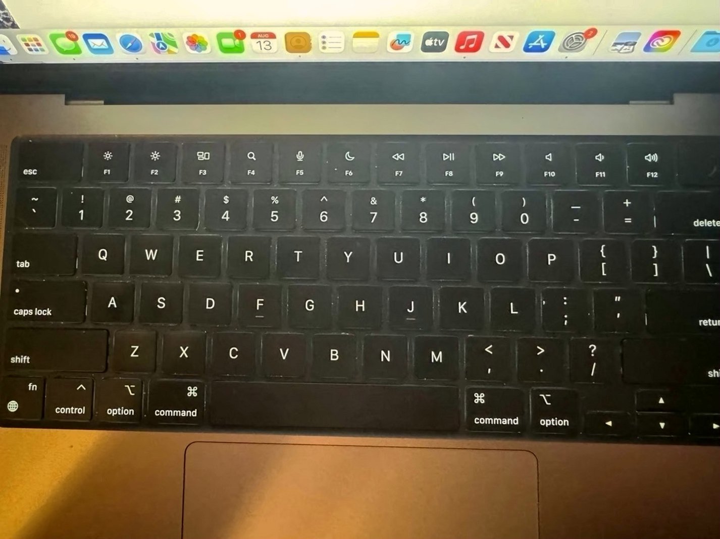 Apple MacBook Pro M3 Unlocked - Used image 4