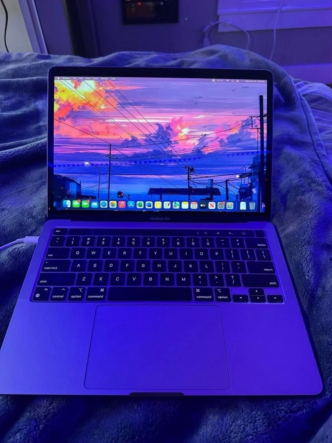 Apple MacBook Pro M1 2020 13 inch Unlocked - Used