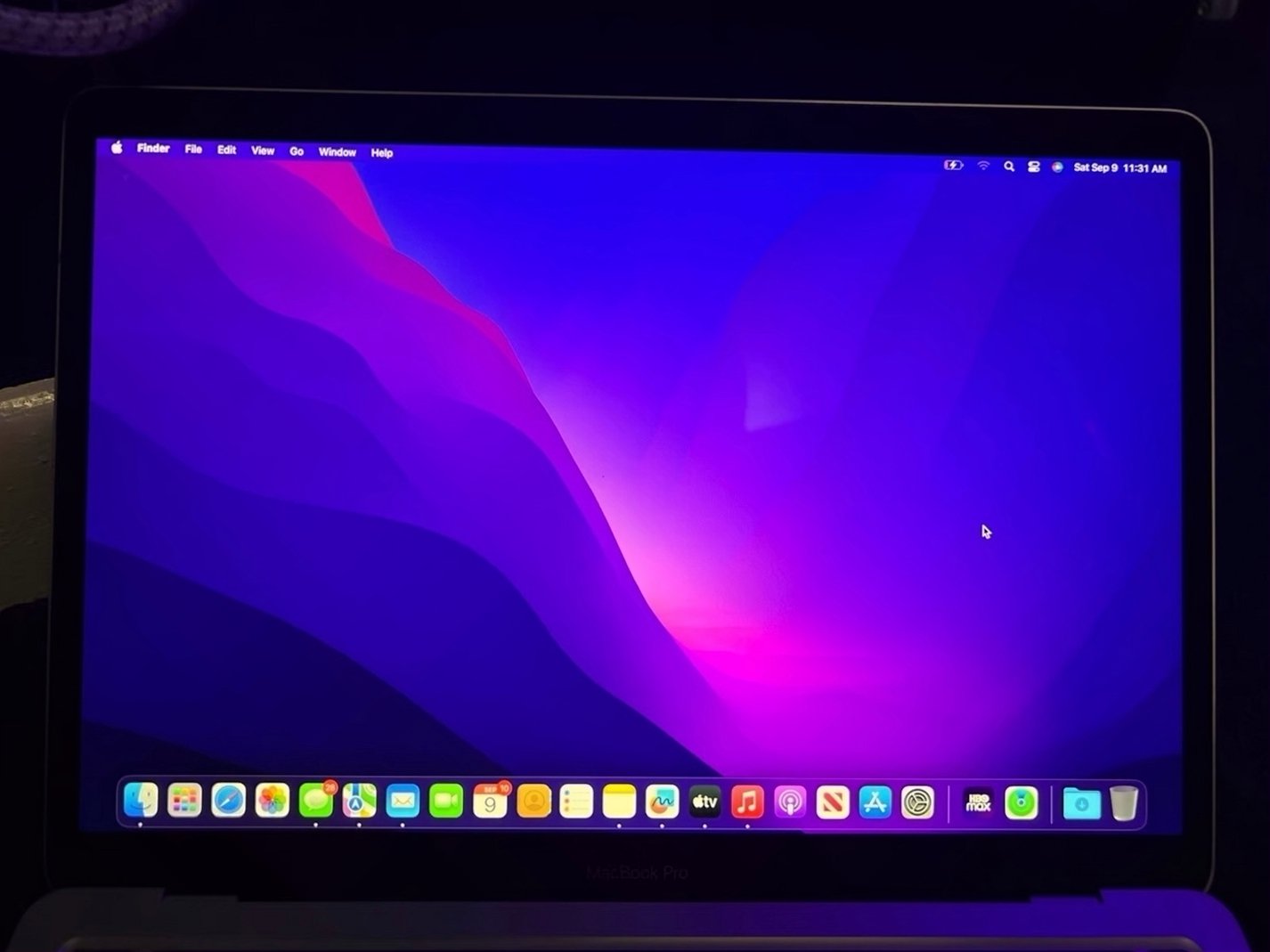 Apple MacBook Pro 8GB 2020 Silver Unlocked - Used image 2