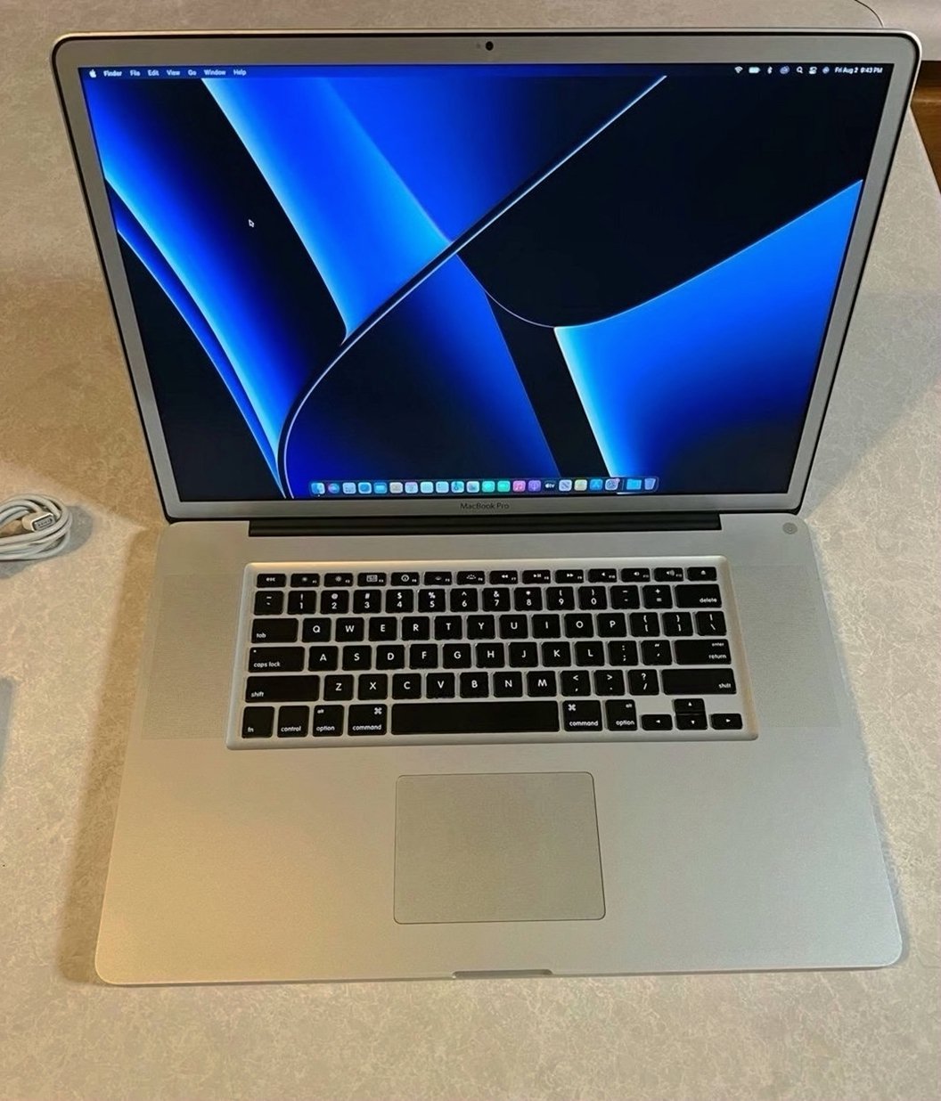 Apple MacBook Pro 17” i7 1TB SSD 16GB - Used