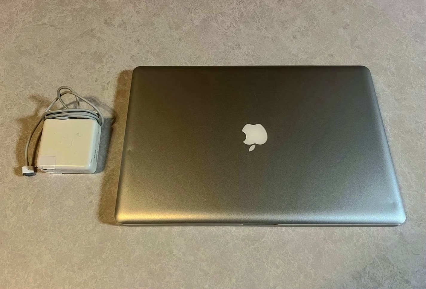 Apple MacBook Pro 17” i7 1TB SSD 16GB - Used image 2