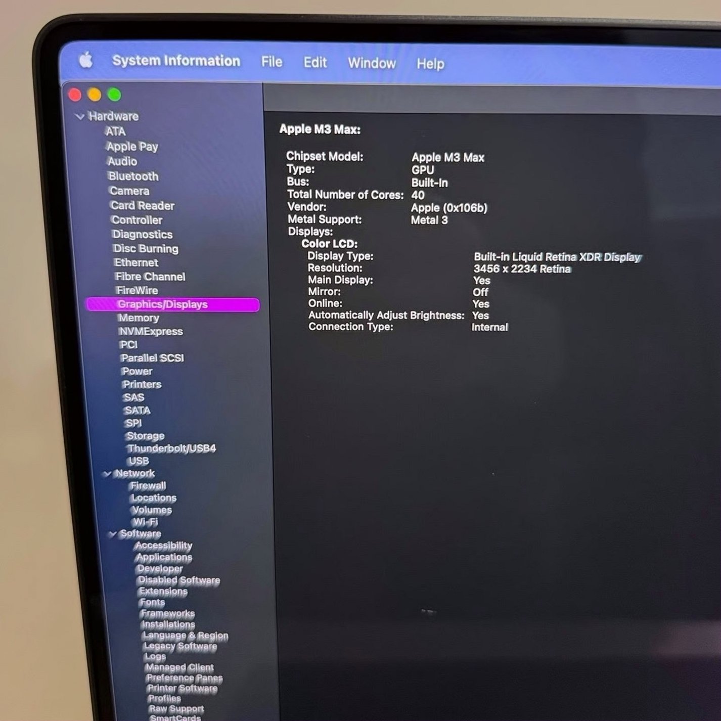 Apple MacBook Pro M3 Max 1TB Space Gray Unlocked - Used image 3