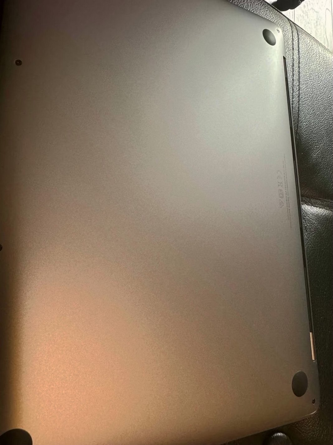 Apple MacBook Pro 13 inch (2022) M2 256GB Space Gray - Used image 3