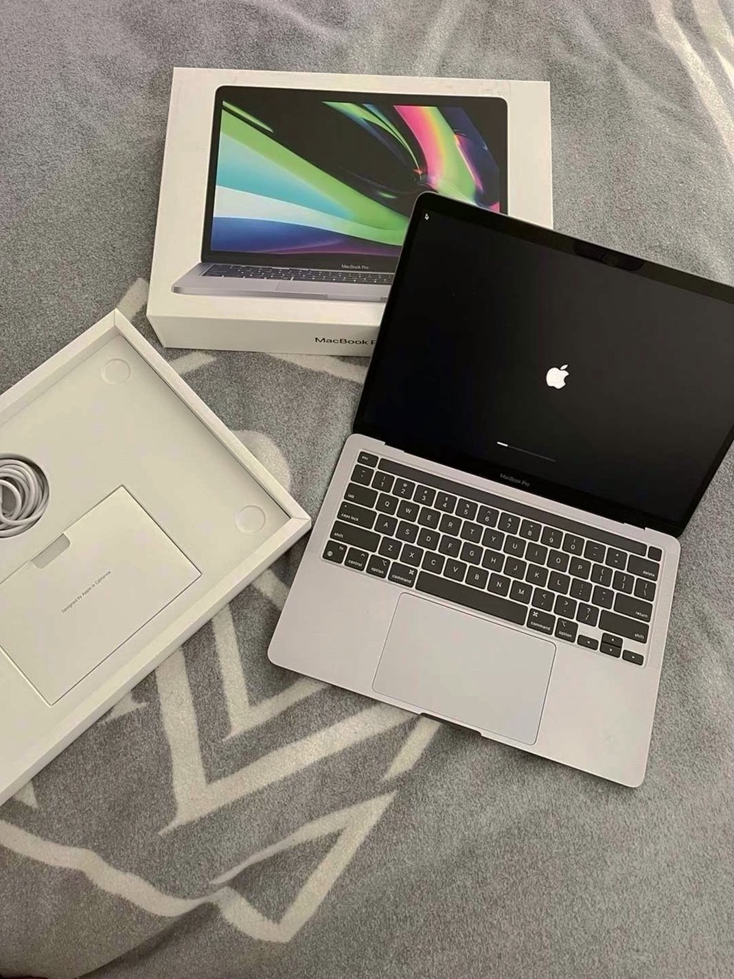 Apple MacBook Pro M1 256GB Space Gray Unlocked - Used