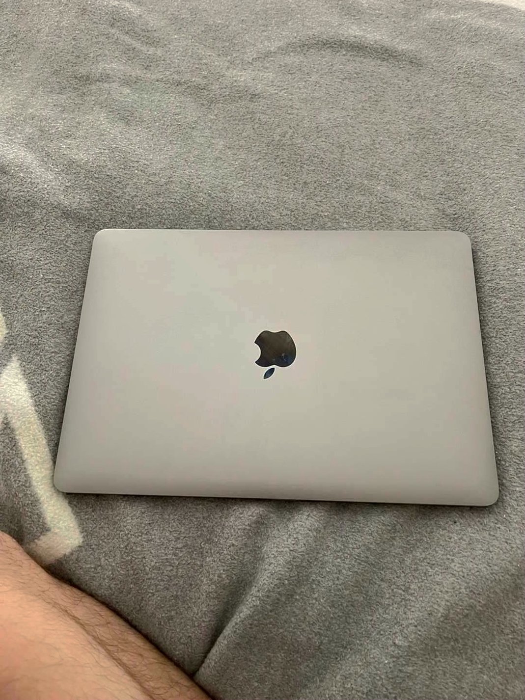 Apple MacBook Pro M1 256GB Space Gray Unlocked - Used image 5