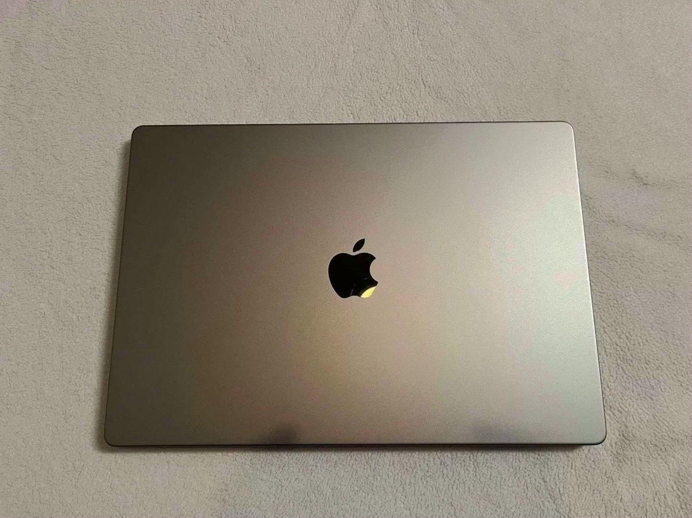 Apple MacBook Pro 2021 16-inch 5R93 512GB Space Gray Unlocked - Used image 3