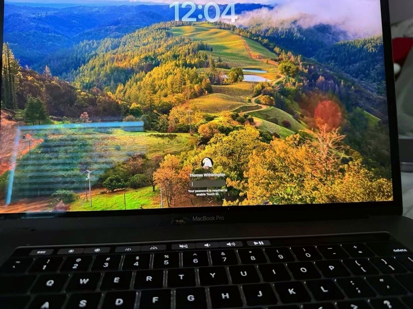 Apple MacBook Pro 15 inch 2018 500GB Space Gray Unlocked - Used image 3